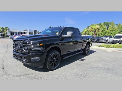 2026 RAM Ram 2500 RAM 2500 BLACK EXPRESS CREW CAB 4X2 6'4' BOX