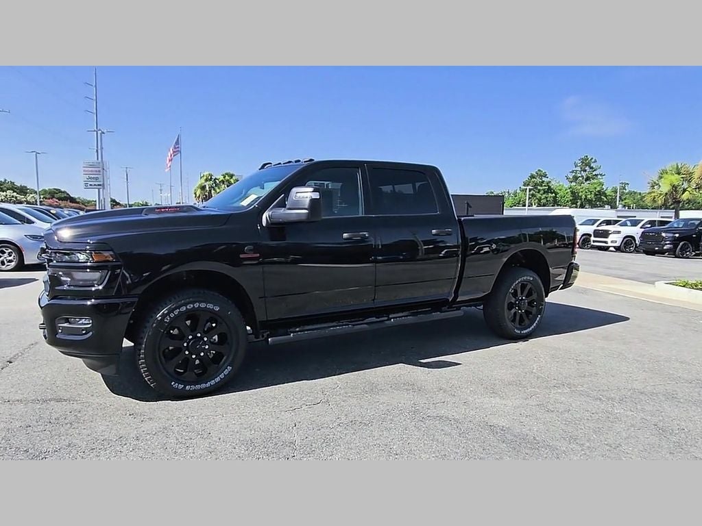 2026 RAM Ram 2500 RAM 2500 BLACK EXPRESS CREW CAB 4X2 6'4' BOX