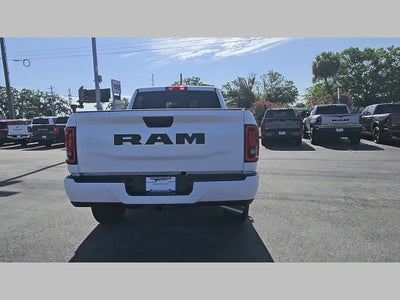 2026 RAM Ram 2500 RAM 2500 BLACK EXPRESS CREW CAB 4X2 6'4' BOX