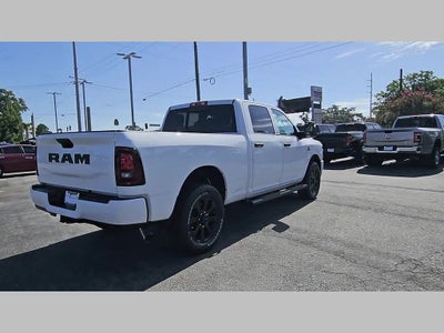 2026 RAM Ram 2500 RAM 2500 BLACK EXPRESS CREW CAB 4X2 6'4' BOX