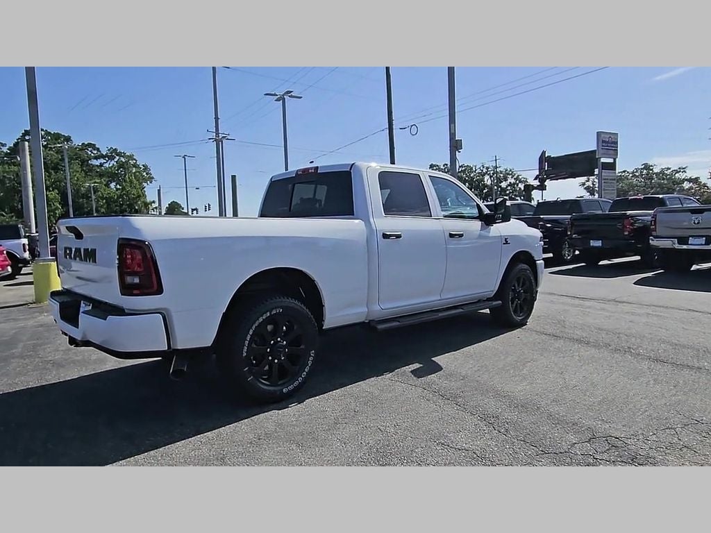2026 RAM Ram 2500 RAM 2500 BLACK EXPRESS CREW CAB 4X2 6'4' BOX