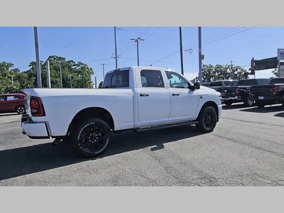 2026 RAM Ram 2500 RAM 2500 BLACK EXPRESS CREW CAB 4X2 6'4' BOX