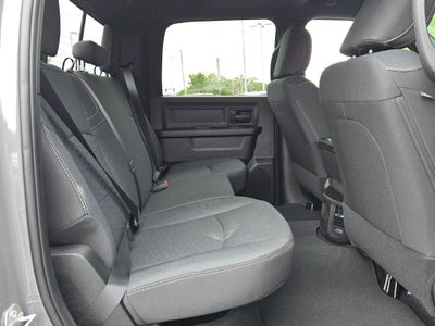 2026 RAM Ram 2500 RAM 2500 BLACK EXPRESS CREW CAB 4X2 6'4' BOX