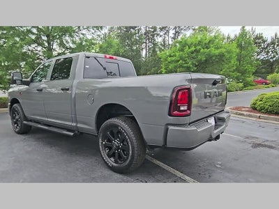 2026 RAM Ram 2500 RAM 2500 BLACK EXPRESS CREW CAB 4X2 6'4' BOX