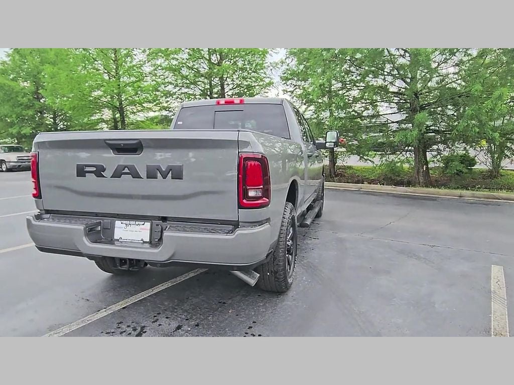 2026 RAM Ram 2500 RAM 2500 BLACK EXPRESS CREW CAB 4X2 6'4' BOX