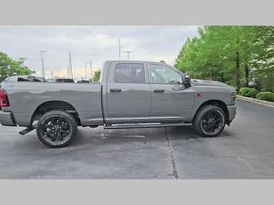 2026 RAM Ram 2500 RAM 2500 BLACK EXPRESS CREW CAB 4X2 6'4' BOX