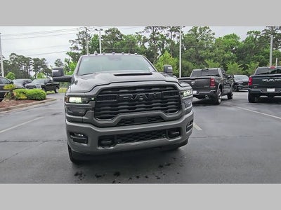 2026 RAM Ram 2500 RAM 2500 BLACK EXPRESS CREW CAB 4X2 6'4' BOX