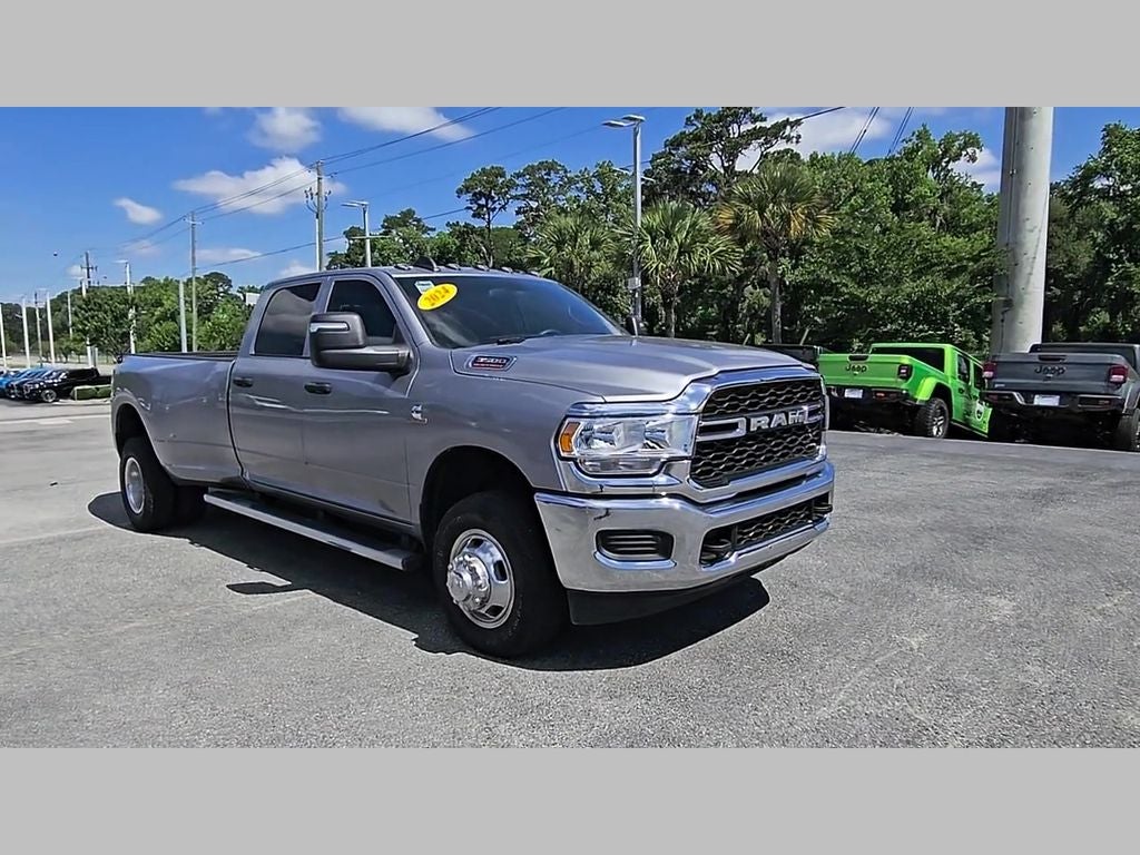 2024 RAM 3500 Tradesman Crew Cab 4x4 8' Box