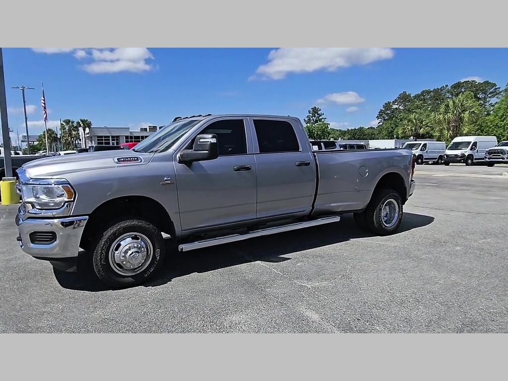 2024 RAM 3500 Tradesman Crew Cab 4x4 8' Box