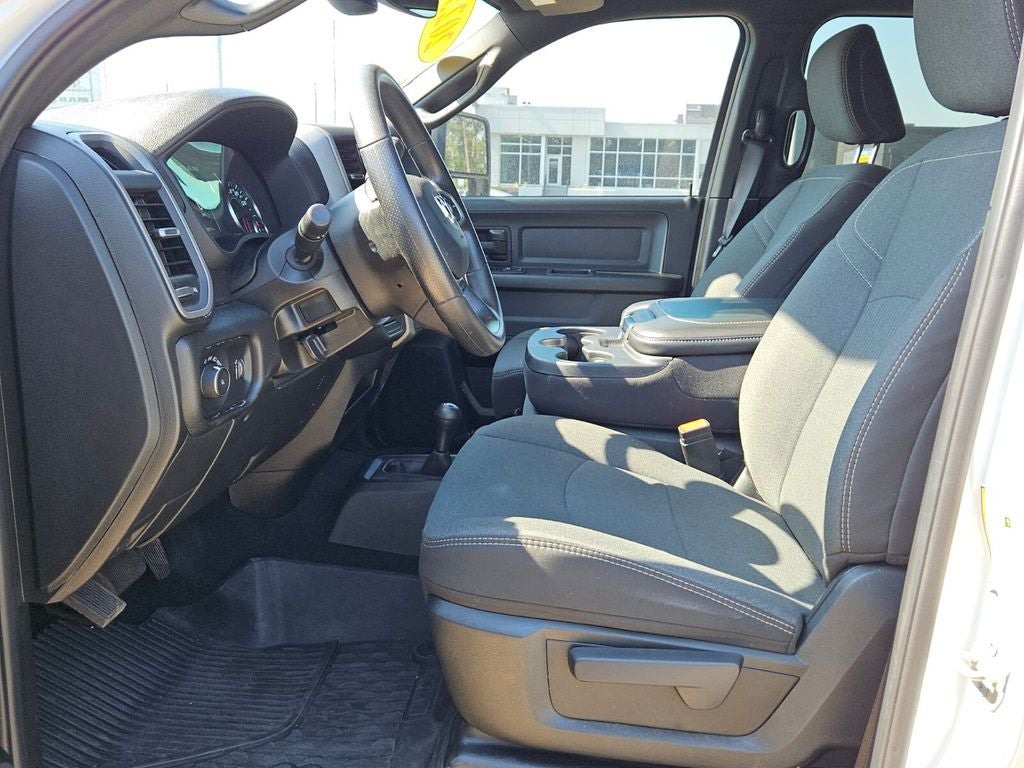 2024 RAM 3500 Tradesman Crew Cab 4x4 8' Box