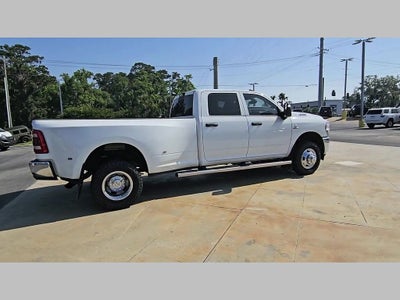 2024 RAM 3500 Tradesman Crew Cab 4x4 8' Box
