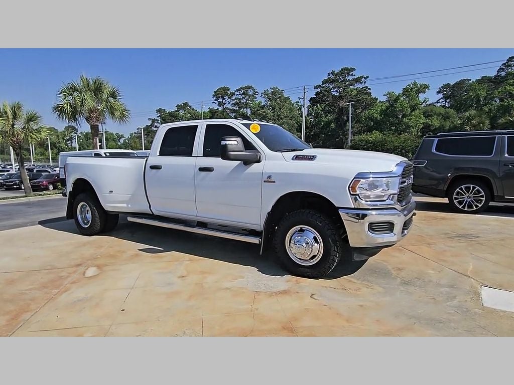 2024 RAM 3500 Tradesman Crew Cab 4x4 8' Box