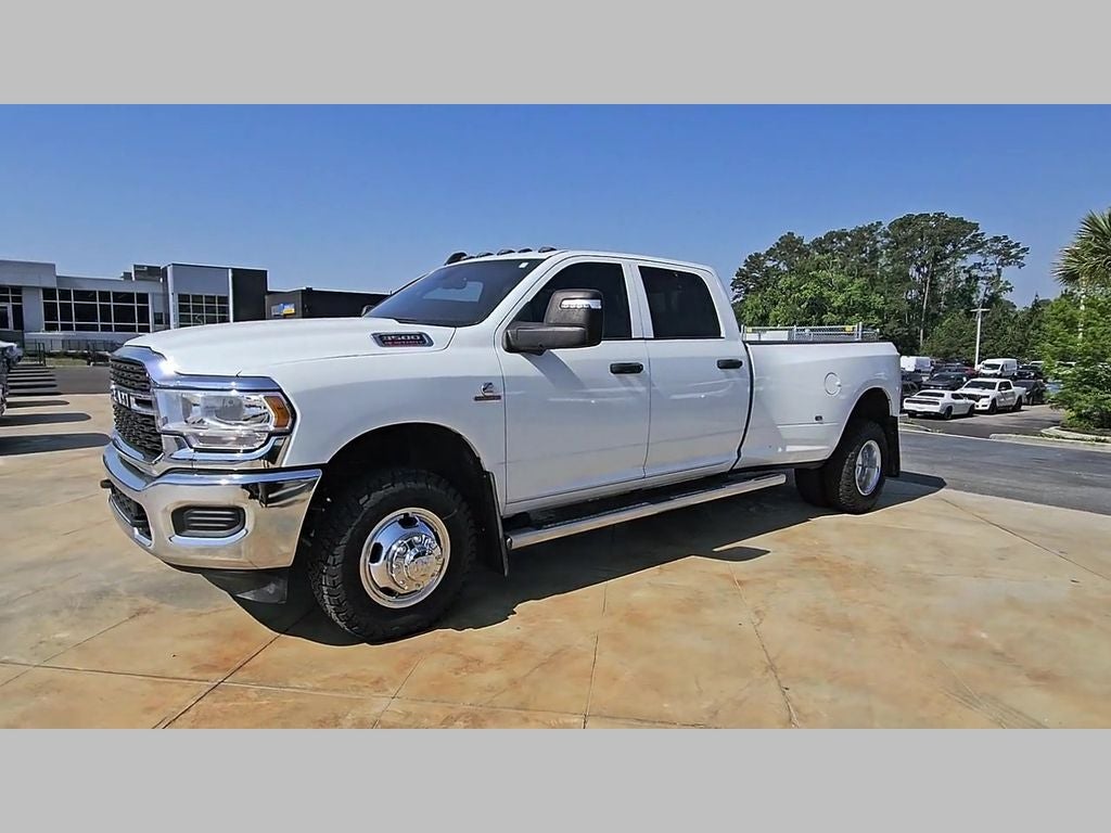 2024 RAM 3500 Tradesman Crew Cab 4x4 8' Box