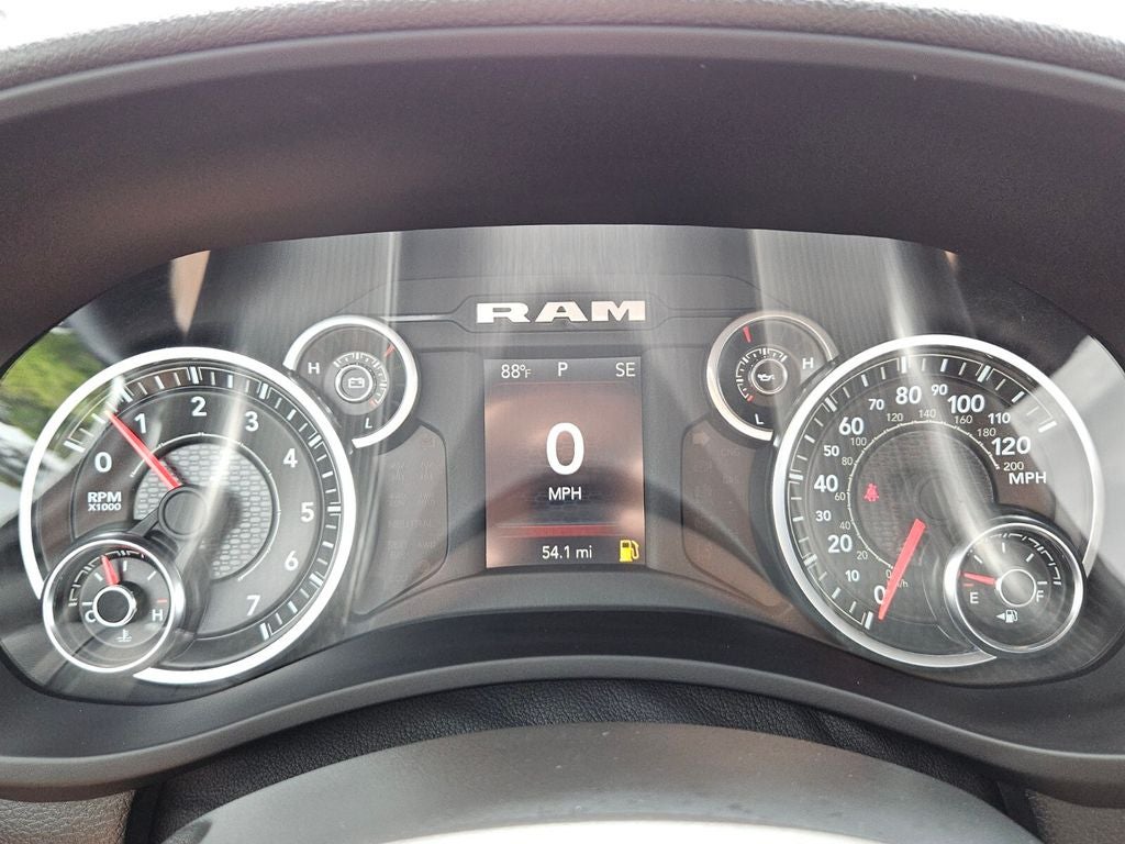 2024 RAM 2500 Tradesman Regular Cab 4x2 8' Box