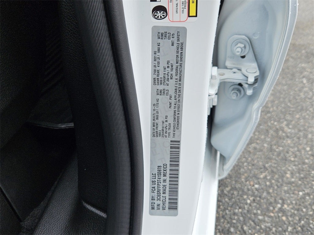 2026 RAM Ram 1500 RAM 1500 LONE STAR CREW CAB 4X4 5'7' BOX