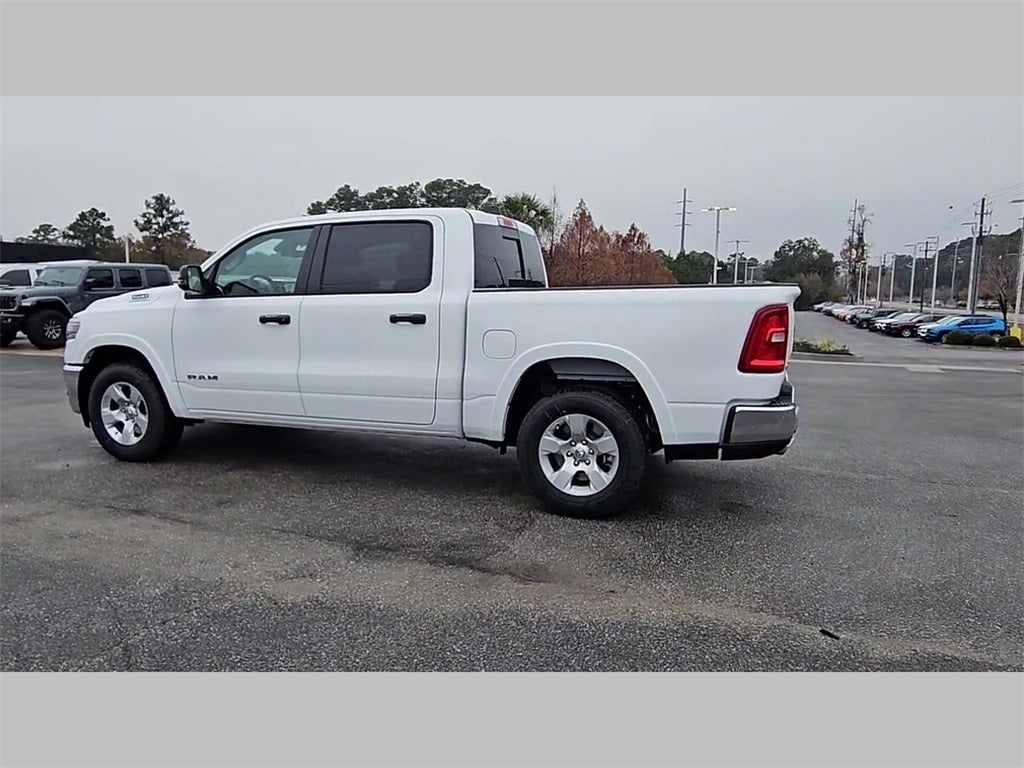 2026 RAM Ram 1500 RAM 1500 LONE STAR CREW CAB 4X4 5'7' BOX