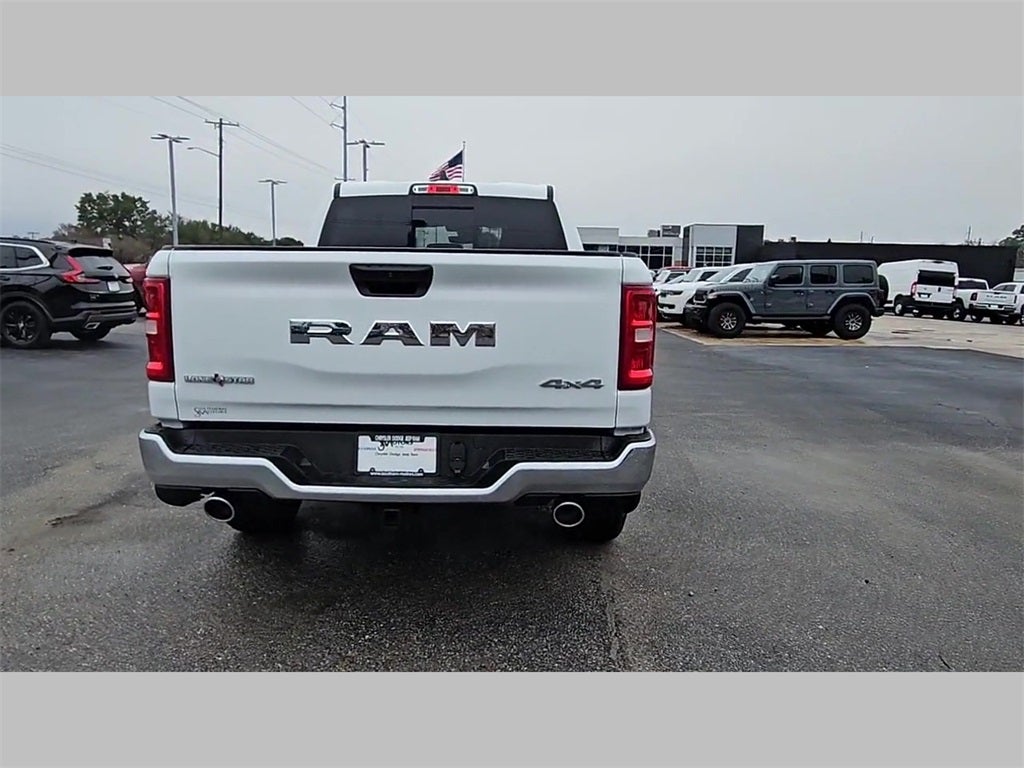 2026 RAM Ram 1500 RAM 1500 LONE STAR CREW CAB 4X4 5'7' BOX