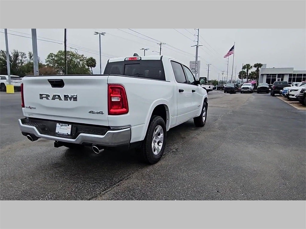 2026 RAM Ram 1500 RAM 1500 LONE STAR CREW CAB 4X4 5'7' BOX