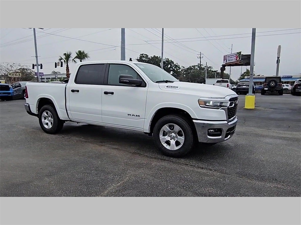 2026 RAM Ram 1500 RAM 1500 LONE STAR CREW CAB 4X4 5'7' BOX