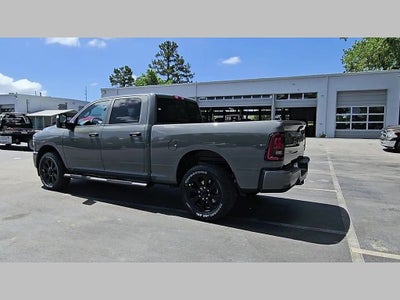 2026 RAM Ram 2500 RAM 2500 BLACK EXPRESS CREW CAB 4X2 6'4' BOX