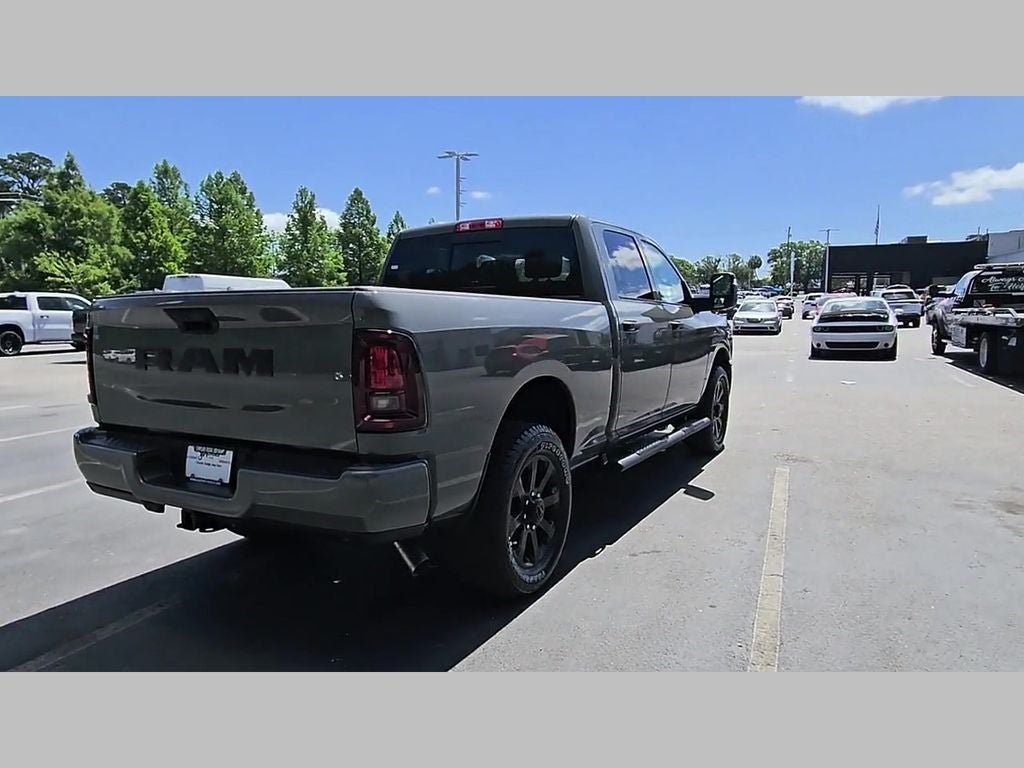 2026 RAM Ram 2500 RAM 2500 BLACK EXPRESS CREW CAB 4X2 6'4' BOX
