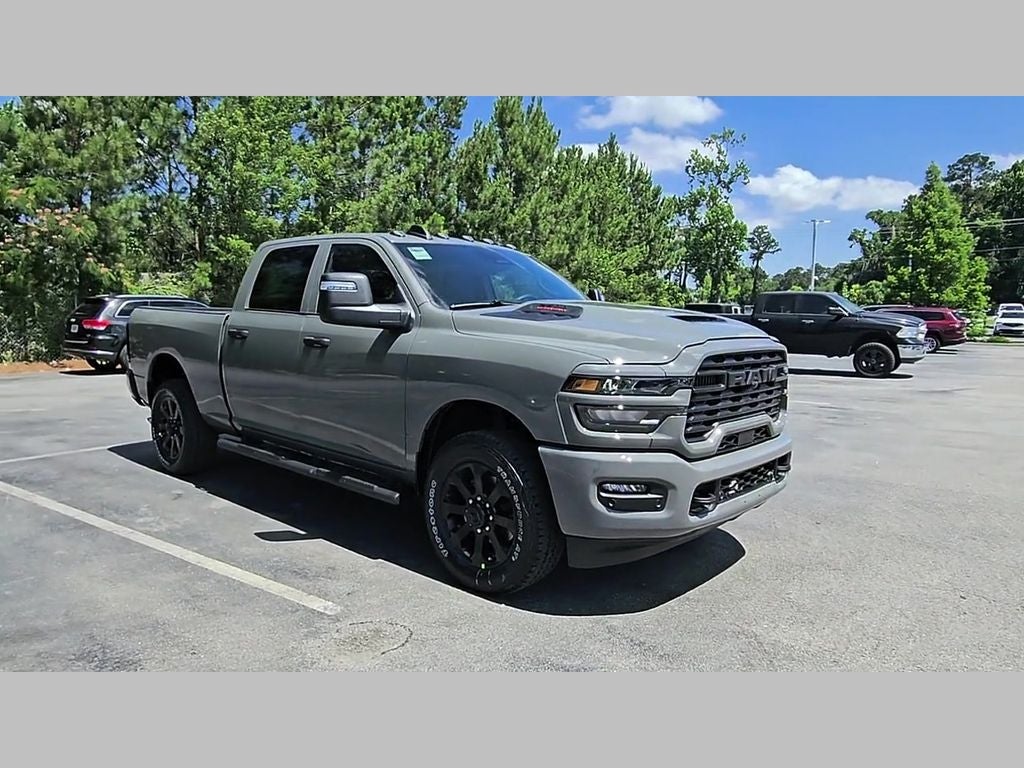 2026 RAM Ram 2500 RAM 2500 BLACK EXPRESS CREW CAB 4X2 6'4' BOX