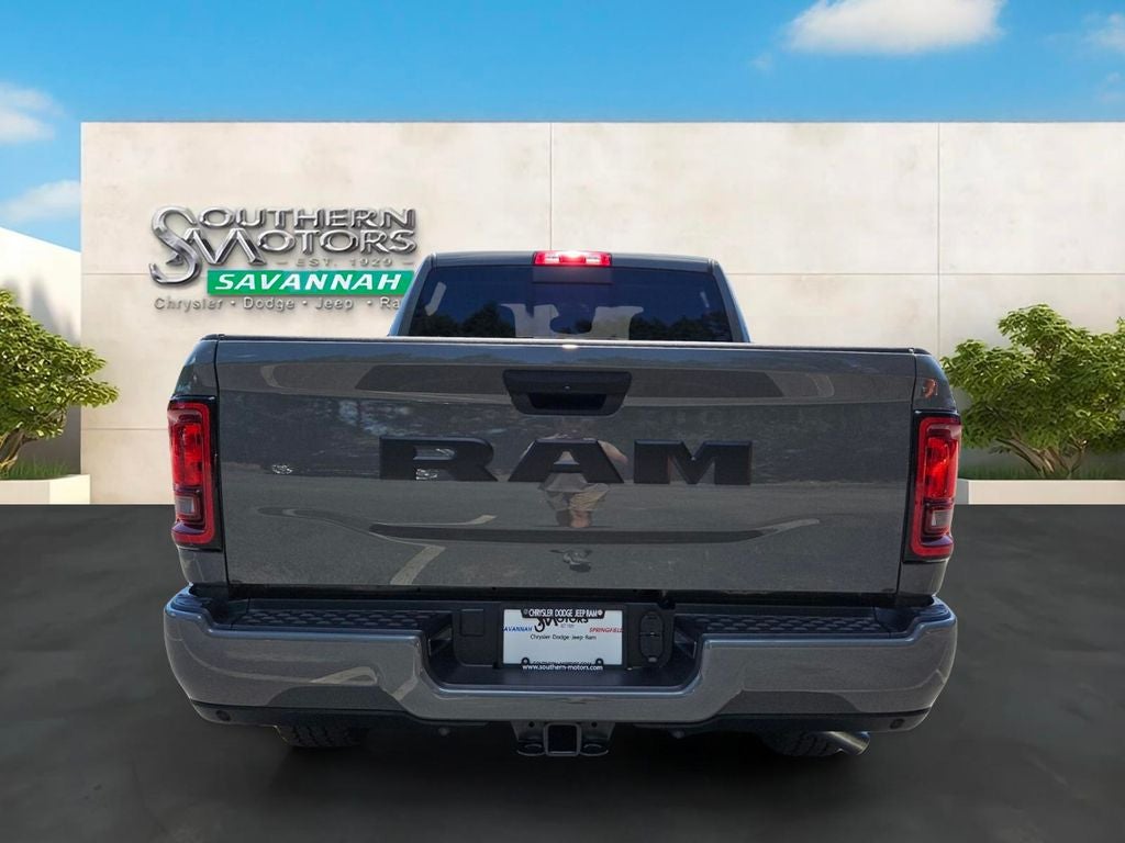 2026 RAM Ram 2500 RAM 2500 BLACK EXPRESS CREW CAB 4X2 6'4' BOX