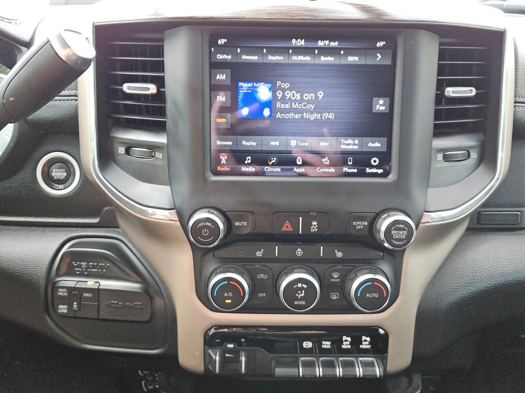 2021 RAM 2500 Laramie Crew Cab 4x4 6'4' Box