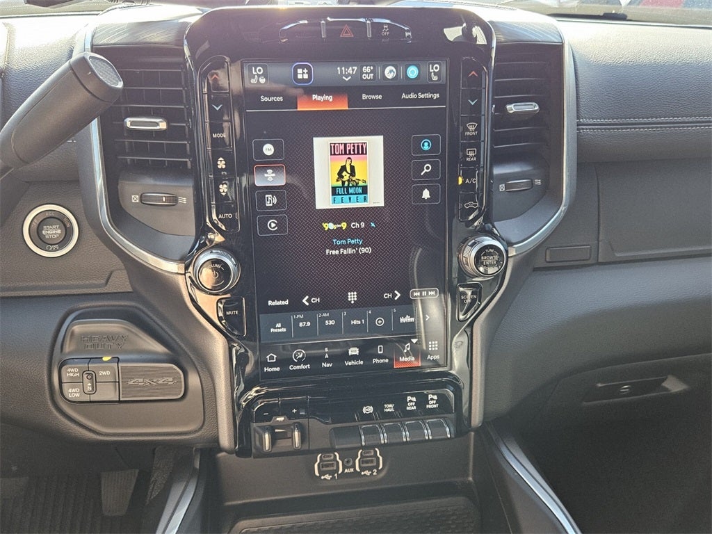 2024 RAM 2500 Laramie Crew Cab 4x4 6'4' Box