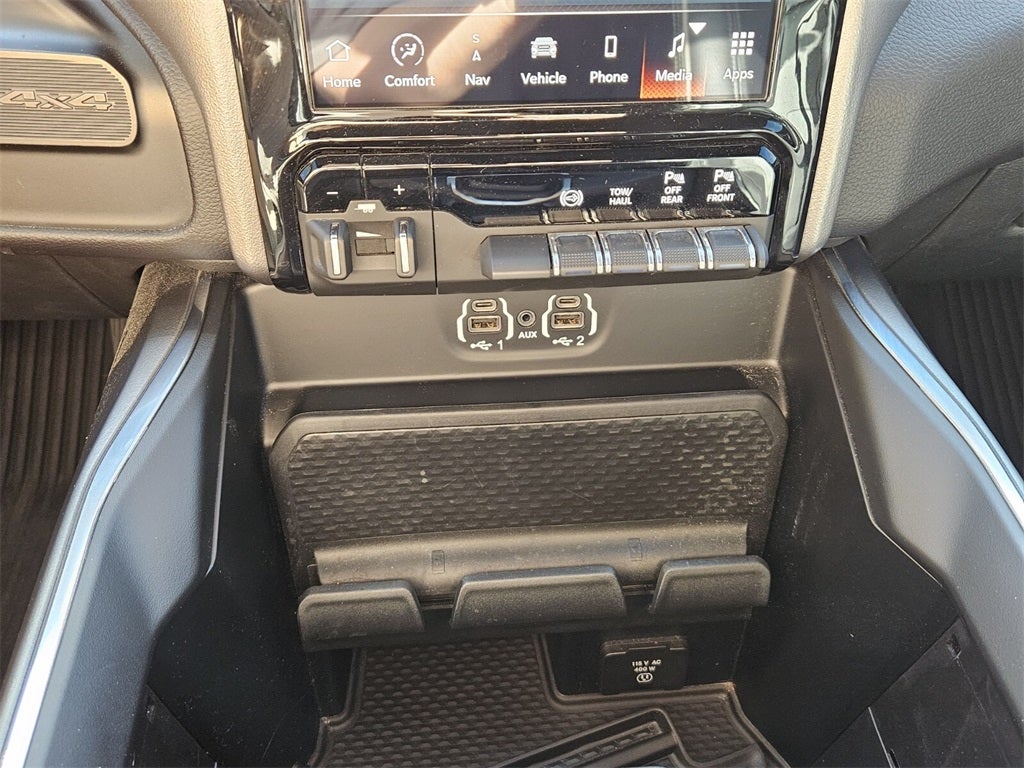 2024 RAM 2500 Laramie Crew Cab 4x4 6'4' Box