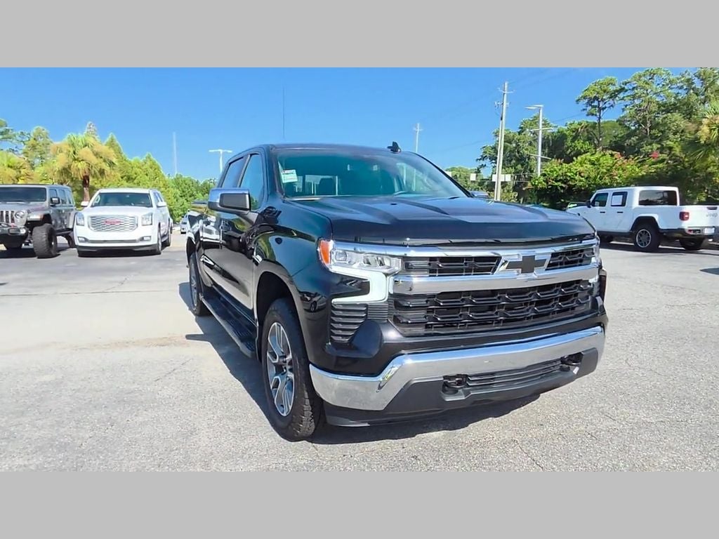 2026 Chevrolet Silverado 1500 4WD Crew Cab Standard Bed LT