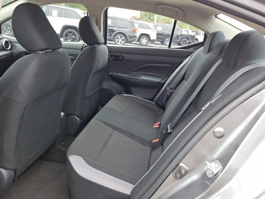 2025 Nissan Versa Sedan 11