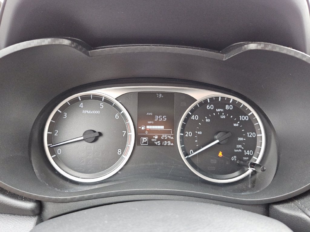 2025 Nissan Versa Sedan 23