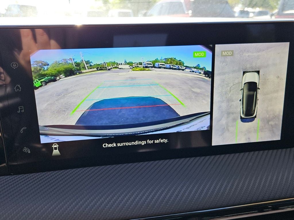 2025 Nissan Kicks SR Intelligent AWD