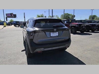 2025 Nissan Kicks SR Intelligent AWD