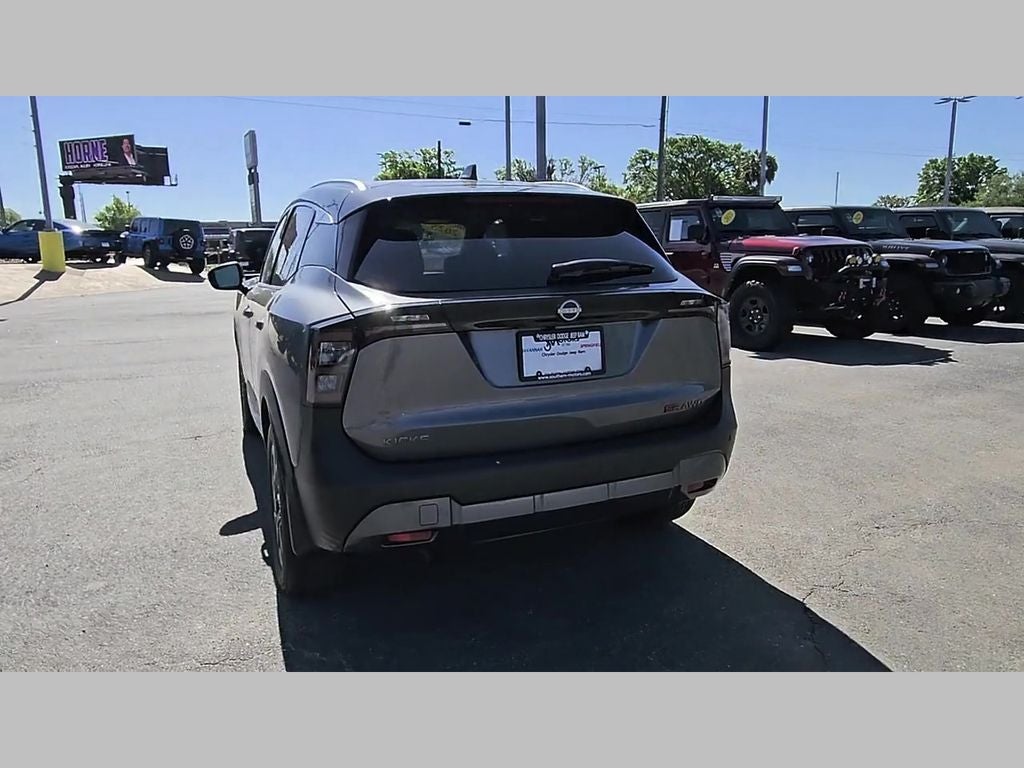 2025 Nissan Kicks SR Intelligent AWD