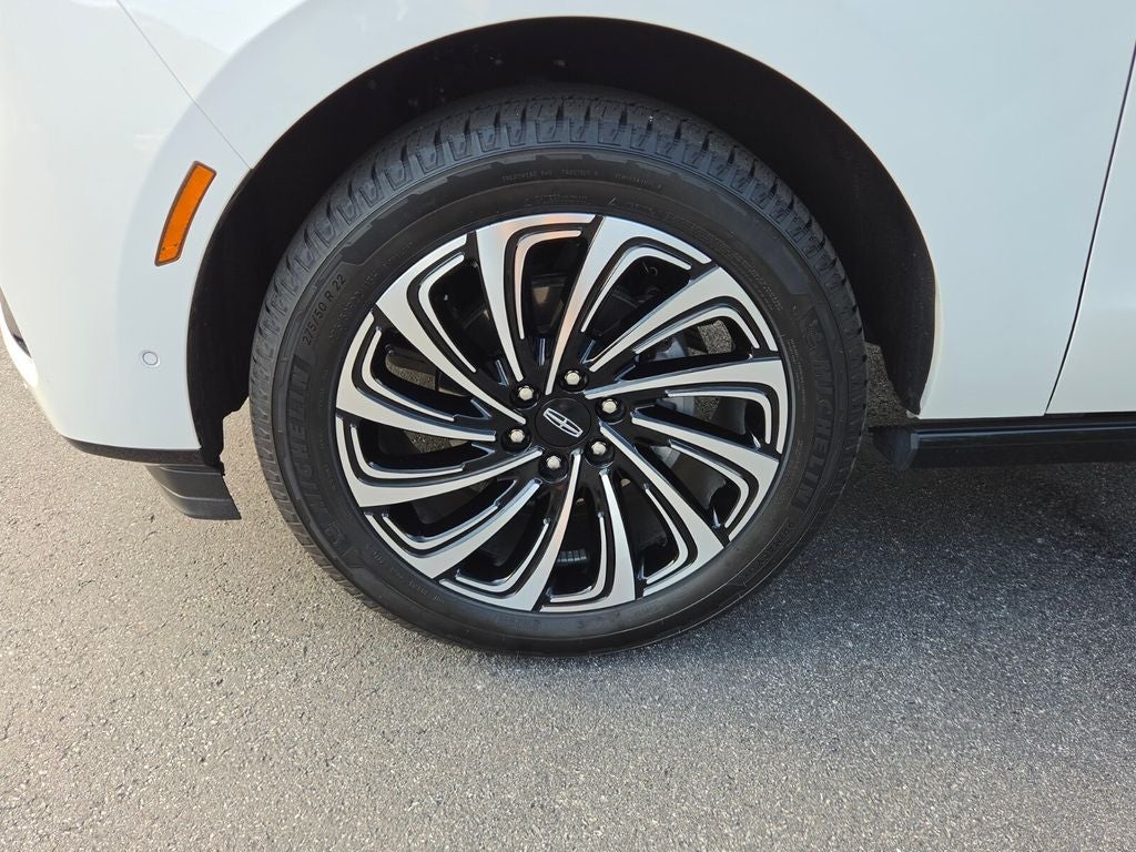 2025 Lincoln Navigator Black Label