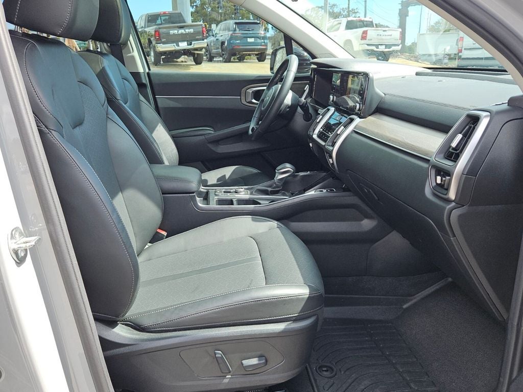 2023 Kia Sorento X-Line EX