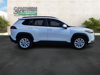 2024 Toyota Corolla Cross LE