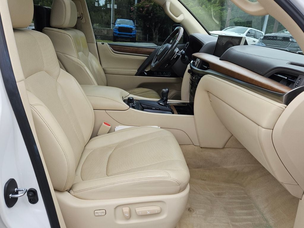 2017 Lexus LX 570 570