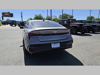 2025 Hyundai Elantra SEL Sport