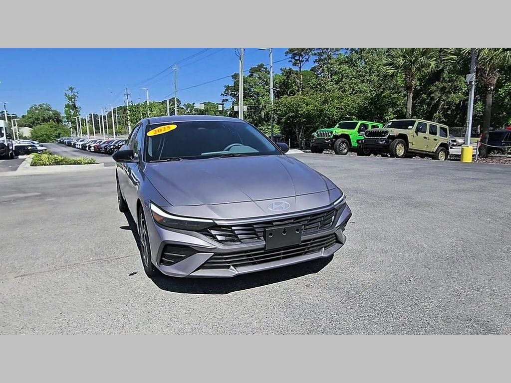 2025 Hyundai Elantra SEL Sport
