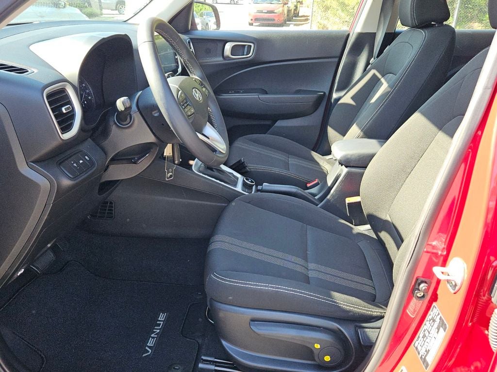2022 Hyundai Venue SEL