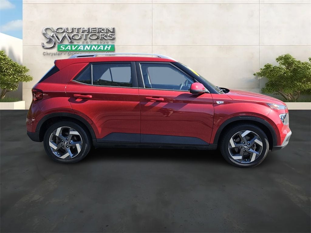 2022 Hyundai Venue SEL