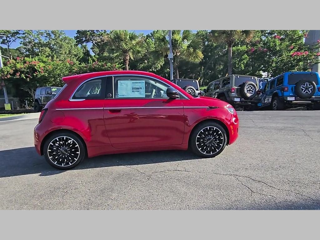 2026 FIAT FIAT 500e 500e ICONA