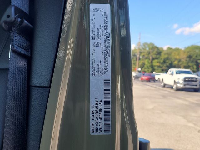 2025 Jeep Wrangler 4-Door Summit 4x4