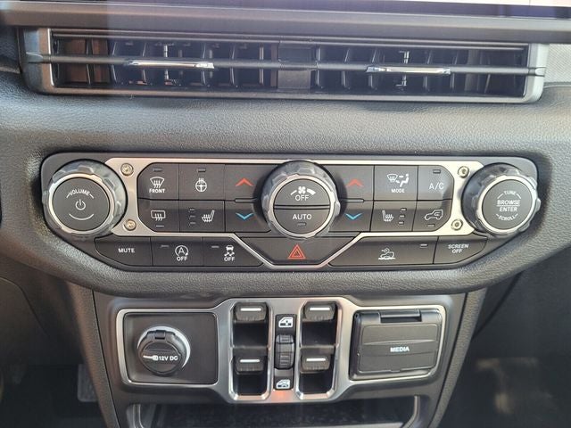 2025 Jeep Wrangler 4-Door Summit 4x4