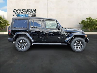 2025 Jeep Wrangler 4-Door Sahara 4x4