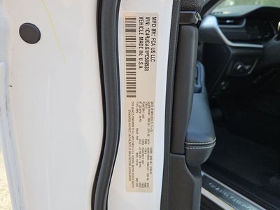 2023 Jeep Grand Cherokee Laredo 4x2