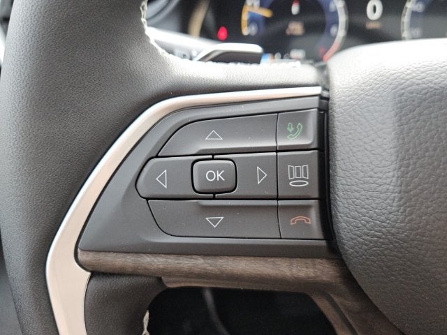 2027 Jeep Grand Cherokee GRAND CHEROKEE LAREDO ALTITUDE 4X2